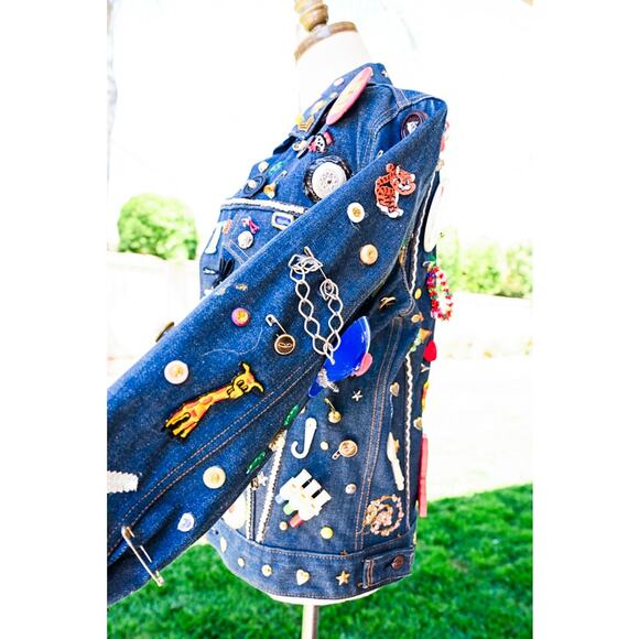 Custom 80's Denim Jean Jacket Levi's Orange Label Charms Pins Patches - Picture 12 of 15